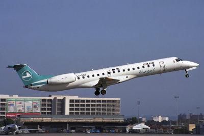LUXAIR EMBRAER 145 PMI RF 1539 20.jpg
