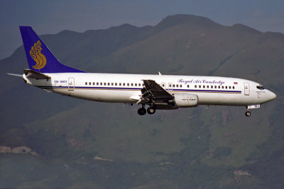 ROYAL AIR CAMBODGE BOEING 737 400 HKG RF 953 36.jpg