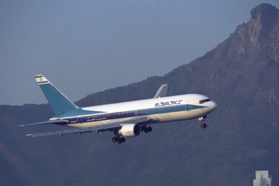 EL AL BOEING 767 200 HKG RF 991 33.jpg