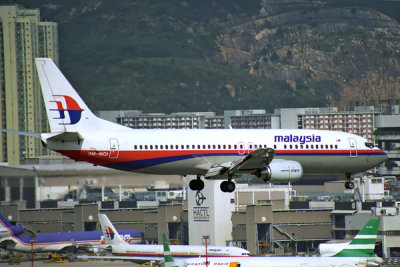 MALAYSIA BOEING 737 400 HKG RF 962 27.jpg