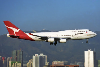 QANTAS BOEING 747 400 HKG RF 960 8.jpg