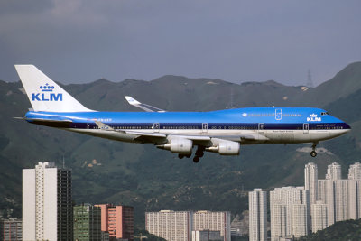 KLM BOEING 747 400 HKG RF V50.jpg