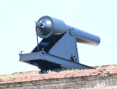 Cannon on the top of the fort