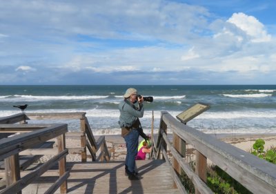 We walked up the boardwalk from the parking lot to the Atlantic Ocean and Jan took some photos down the coastline.