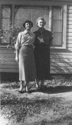 Jackie and her mother-in-law, Rudel, in front of Bill and Jackie's house on S May Ave