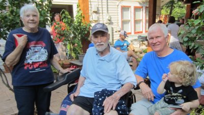 Jackie, Boo (in background), Otis, Seth (in background), Steve and Max at Freddy and Boo's, Sep 26, 2015