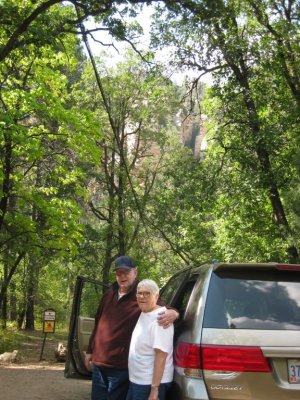 Bill and Jackie at a park where we stopped for lunch on our way back to OR, Oct 1, 2008