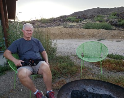 Steve relaxing at the end of the day in one of the chairs available in front of the B&B