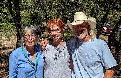 When we got ready to leave, Nancy R asked us to take a photo of her with the Eastmans, whom she'd met at a previous Ft Davis festival. 