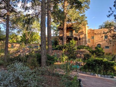 In the afternoon, Kent and Cheryl took Mary and me to see the Turquoise Bear Hotel and its grounds.