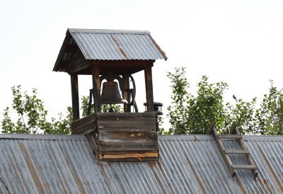This building with the old school bell on top attracted our attention.