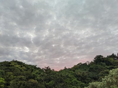 The sun was beginning to light up the clouds on the horizon to the east.