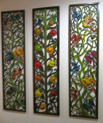 When we got to our hotel, the Buena Vista in Alajuela again, Mary took a photo of this artwork on the hallway wall.