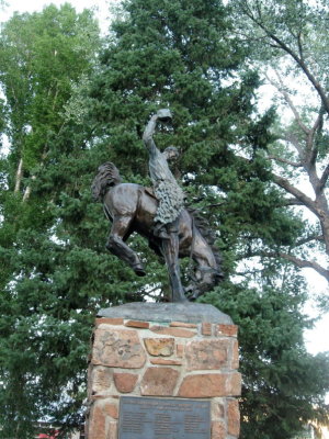 Monument to war veterans