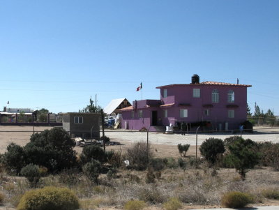Purple house in La Rumorosa