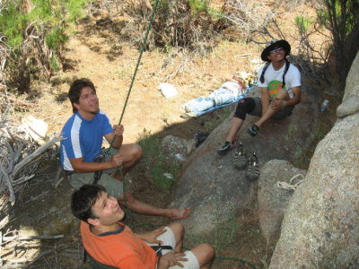 Alejandro, Jorge & Taurino giving encouragement