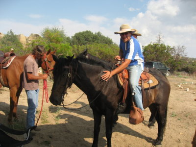 Afternoon ride - Jorge tries Siete Leguas - Siete Leguas gave him a good run!