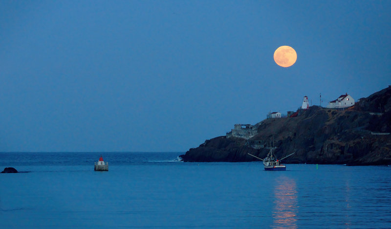 DSC09603 - Moonrise Over Fort Amherst