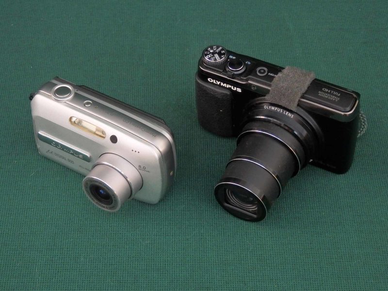 Olympus Stylus 800 and Olympus SH-50