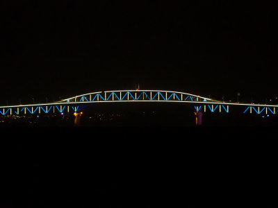 Night Bridge  12 E-M10 II.jpg