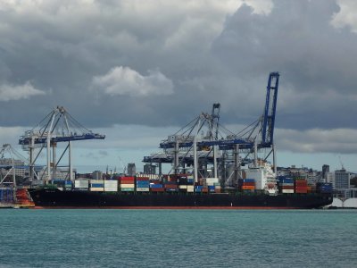 Container Ship Bellavia
