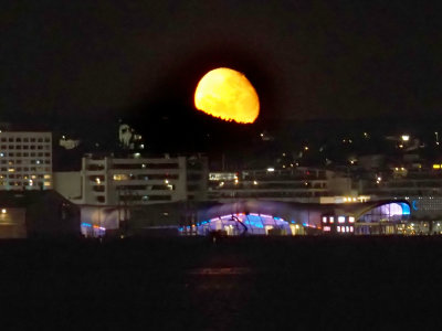 Moon Setting 2