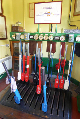 664 Signal Box.jpg