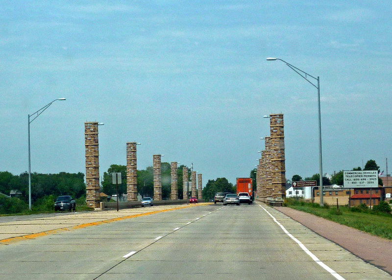 Old High Bridge supports.jpg