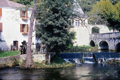 F24-06 1979 Brantome France