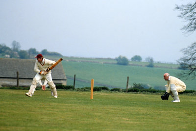 F38-18 1982 Village Cricket