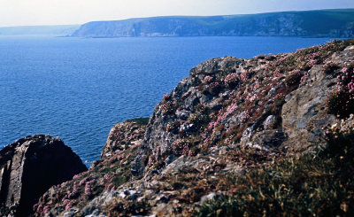 F06-12 1975 From Bigbury