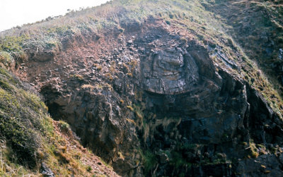 F08-09 1976 Fold on Jennycliff Devon