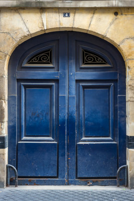 Door on Rue Gungaud