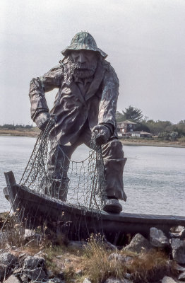 Humboldt Bay Fisherman Memorial Statue