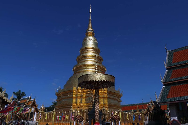 golden chedi.jpg