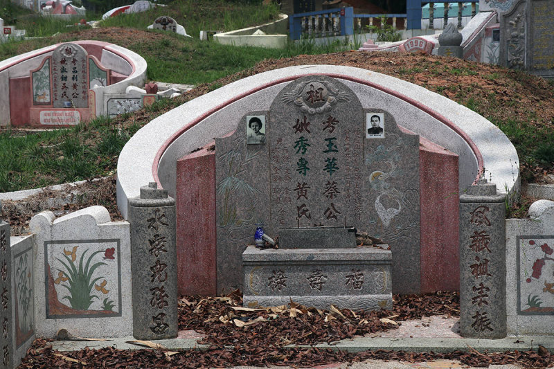 gravesite.jpg