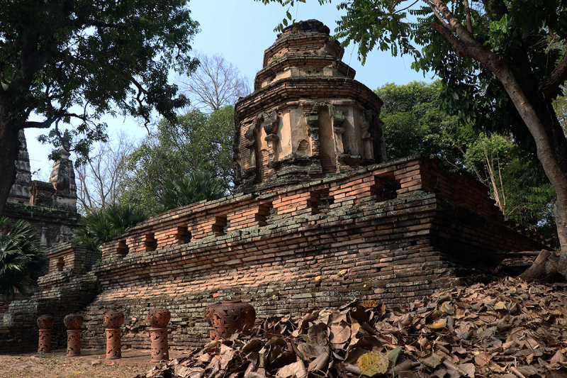 foliage and stupa.jpg