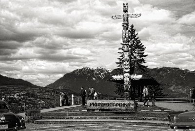 Thunderbird Dynasty Totem Pole, Prospect Point, Stanley Park, Vancouver