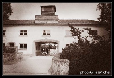 dachau-04.jpg