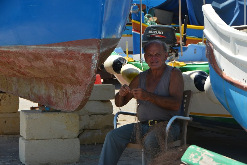 Repairing the Fishing Net