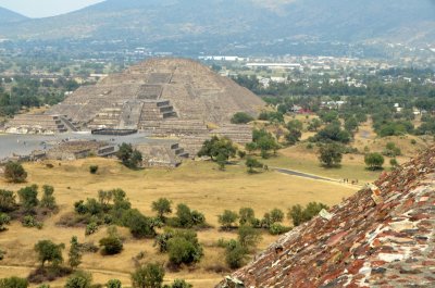 Pyramid of the Moon