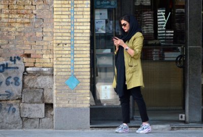 Girl - Isfahan Bazaar