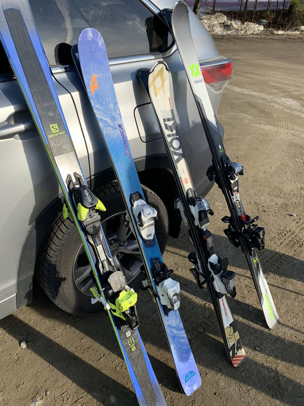 8skis.jpg