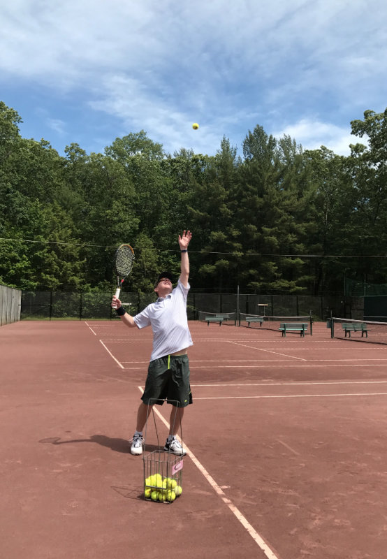 tennis-serve17.JPG
