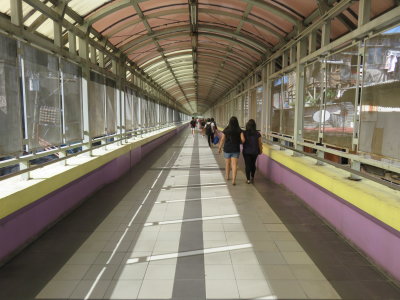 Manila elevated walkway from Doroteo Jose sta. to Recto sta.