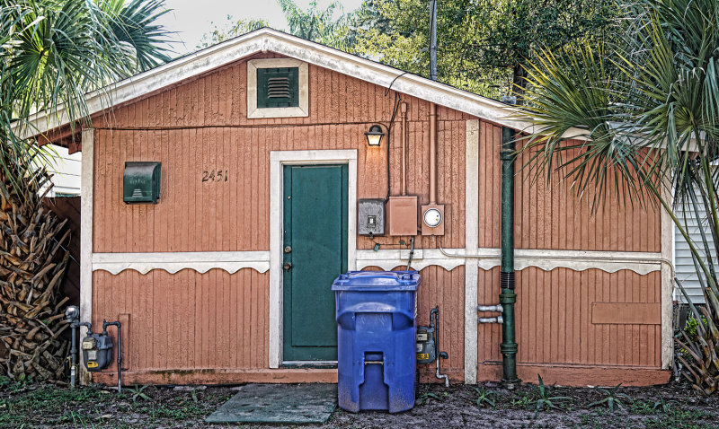 Compact Alley Dwelling