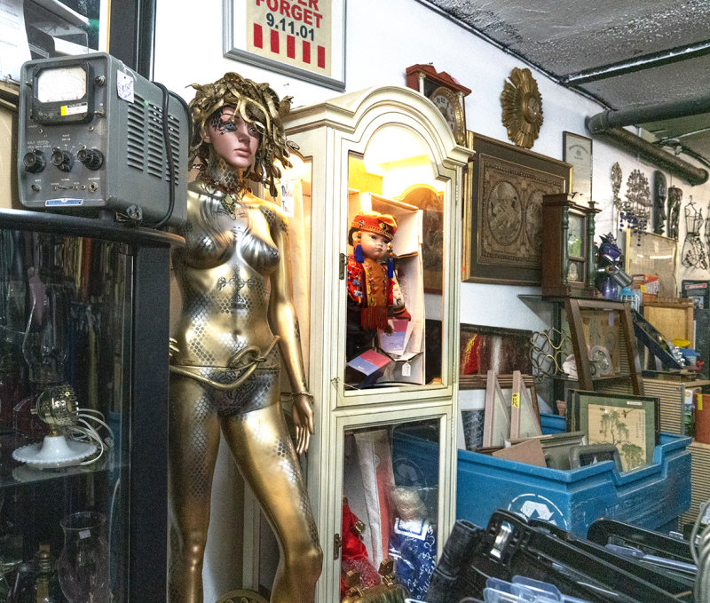 A Striking Mannequin