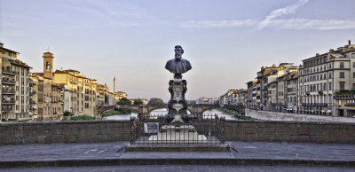 Ponte Vecchio, Statue Of Benvenuto Cellini
