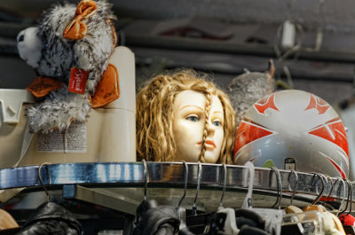What Goes Around, Vintage Shop