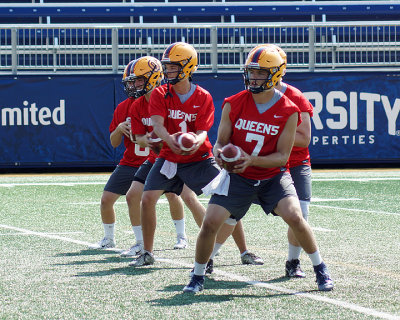 Queen's Football Camp 01756 copy.jpg